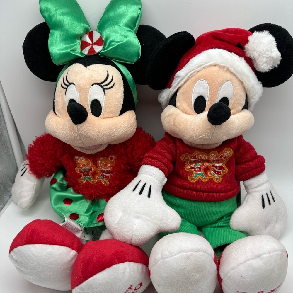 Disney Store 2020 Mickey And Minnie Mouse Holiday Cheer Christmas Med Plush Set